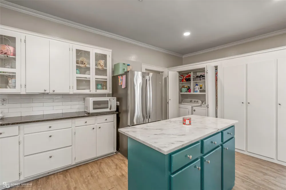 639 Ratcliff Shreveport, LA 71104