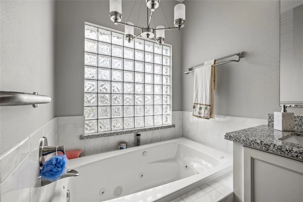 488 Mariners Drive Kemah, TX 77565
