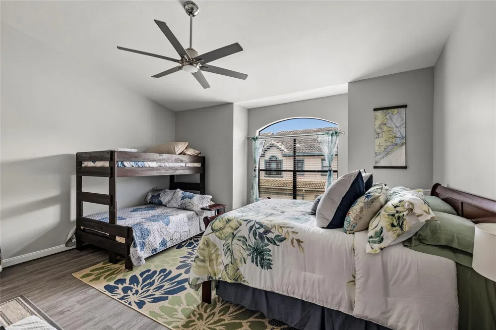 488 Mariners Drive Kemah, TX 77565