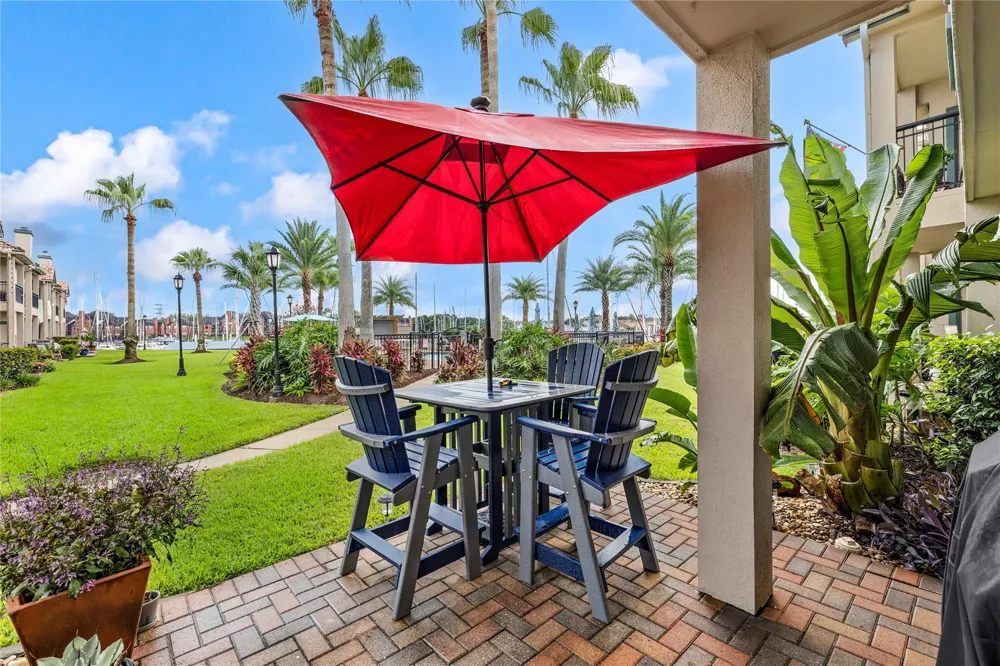488 Mariners Drive Kemah, TX 77565
