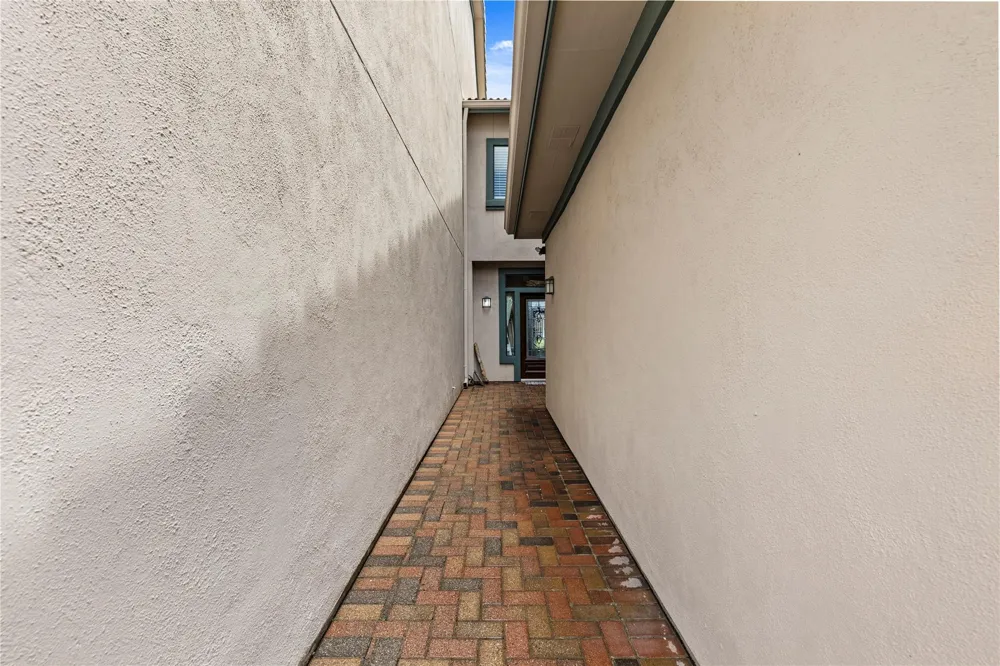 488 Mariners Drive Kemah, TX 77565