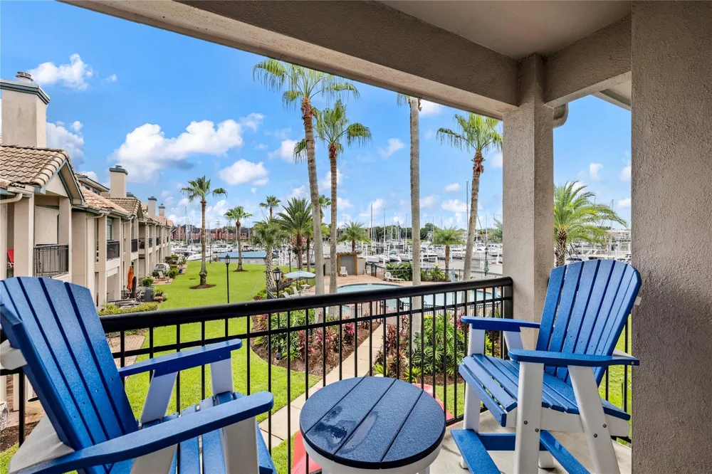 488 Mariners Drive Kemah, TX 77565