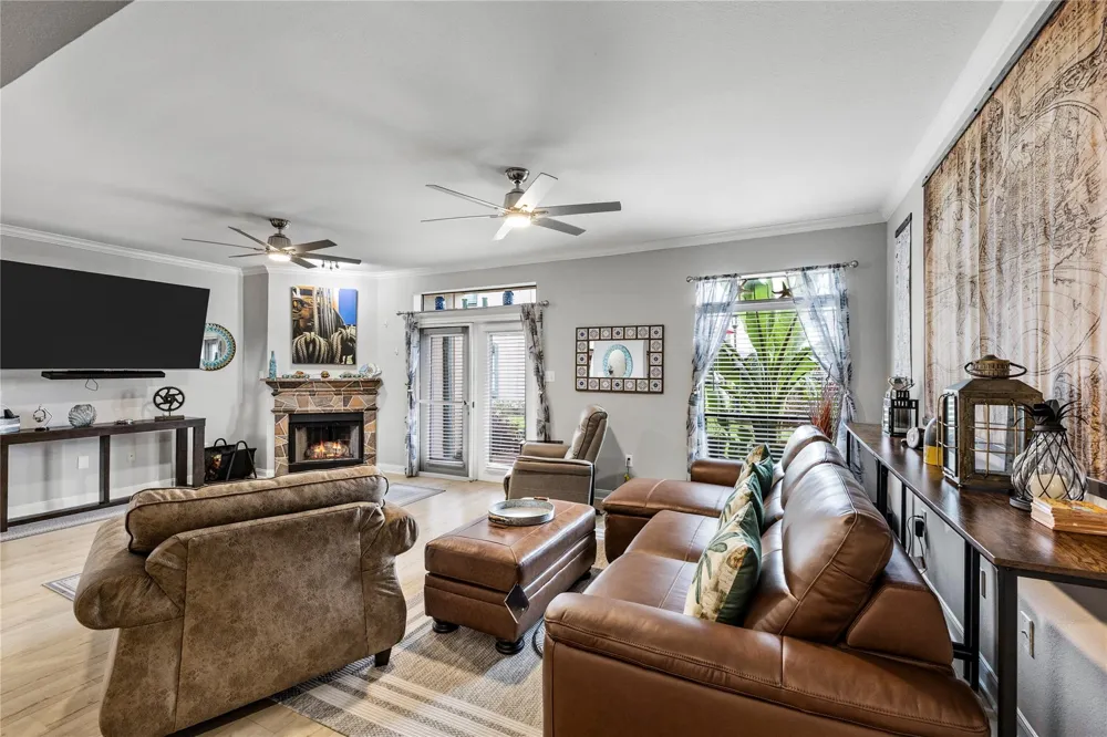 488 Mariners Drive Kemah, TX 77565
