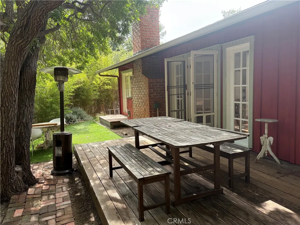 21313 Hillside Dr Topanga, CA 90290