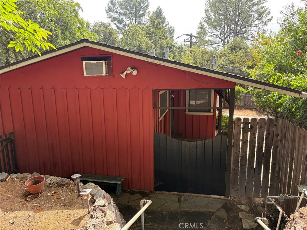 21313 Hillside Dr Topanga, CA 90290