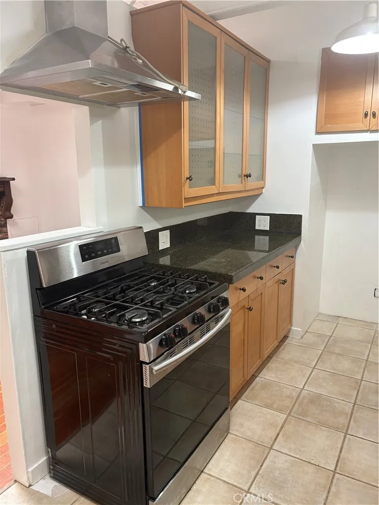 21313 Hillside Dr Topanga, CA 90290