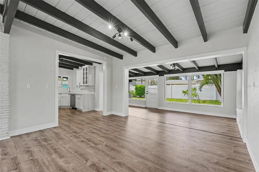 63 PALM BOULEVARD Dunedin, FL 34698