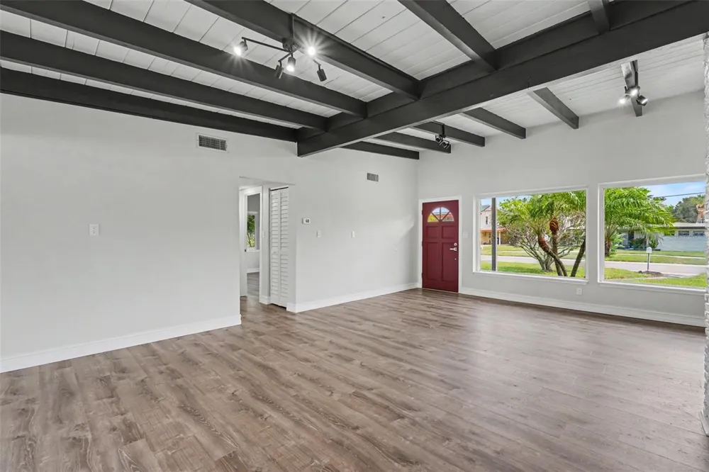 63 PALM BOULEVARD Dunedin, FL 34698