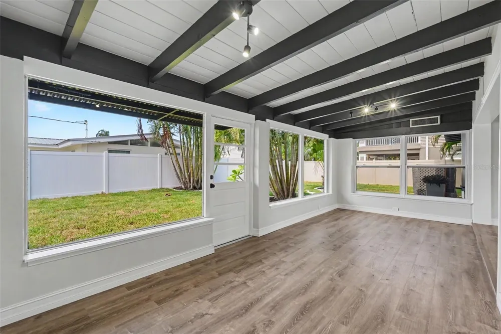 63 PALM BOULEVARD Dunedin, FL 34698