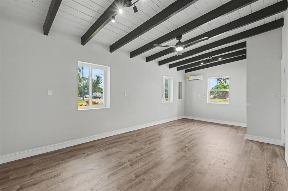 63 PALM BOULEVARD Dunedin, FL 34698