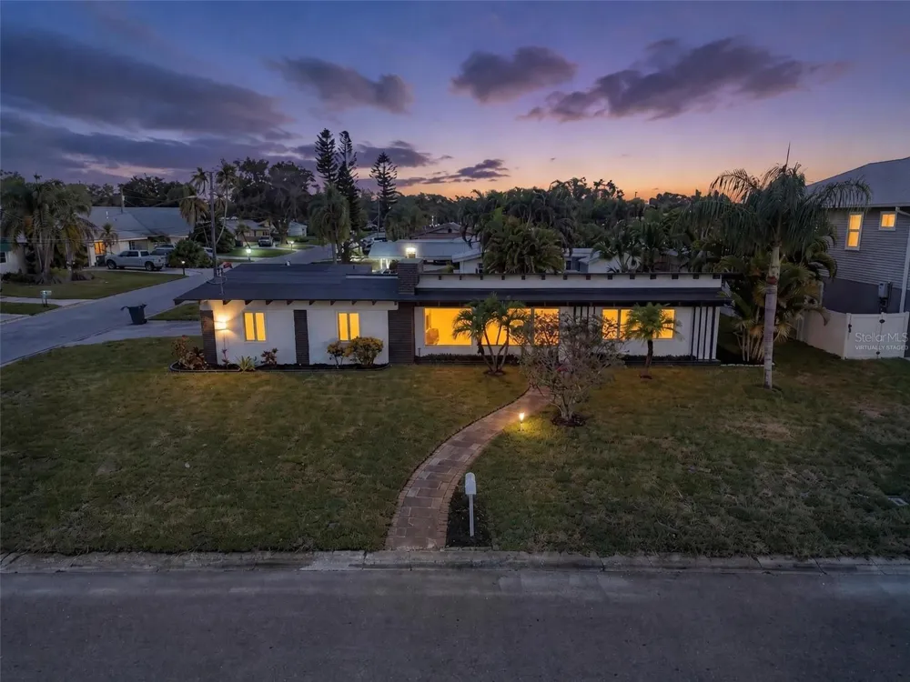 63 PALM BOULEVARD Dunedin, FL 34698