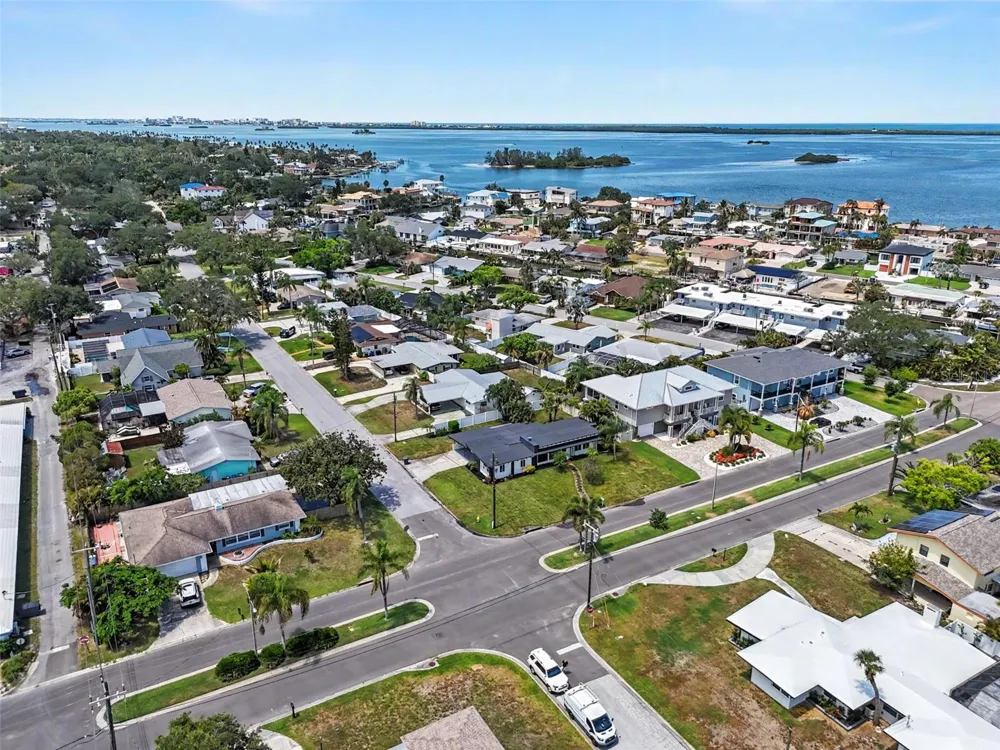 63 PALM BOULEVARD Dunedin, FL 34698