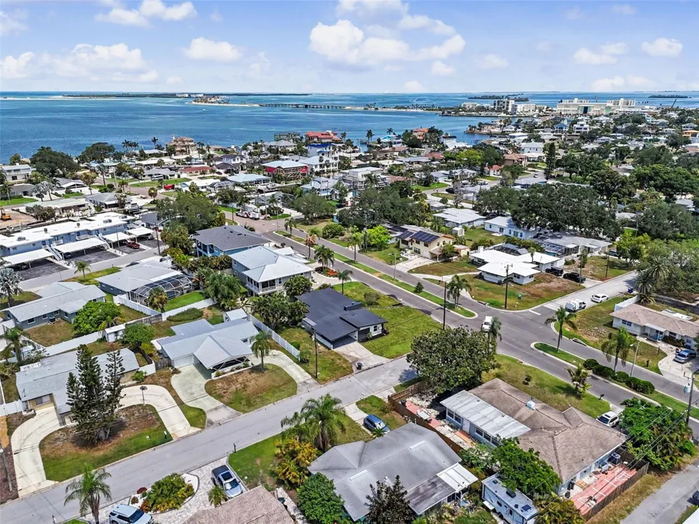63 PALM BOULEVARD Dunedin, FL 34698