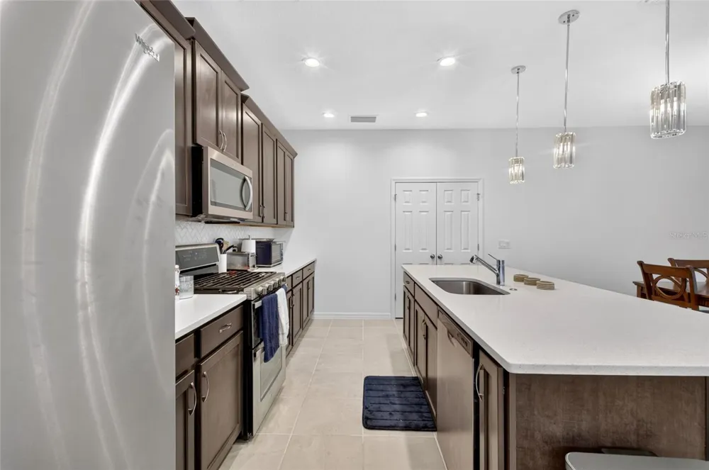 6809 SERPENT HAWK LANE Howey In The Hills, FL 34737