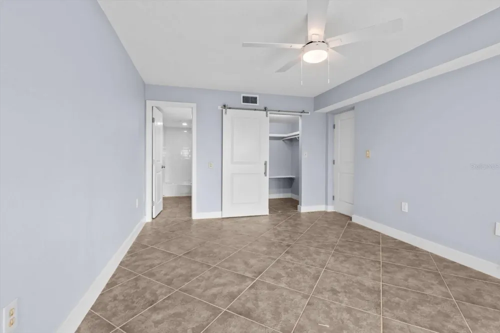 7530 SUNSHINE SKYWAY LANE S #T30 St Petersburg, FL 33711