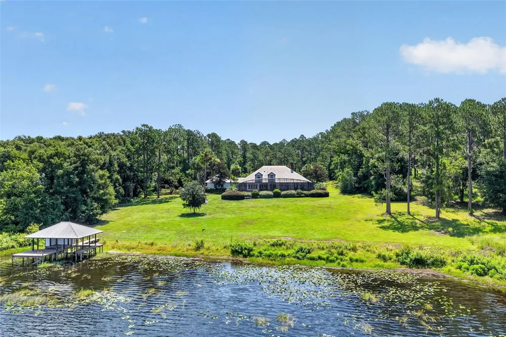 22625 LAKE SENECA ROAD Eustis, FL 32736