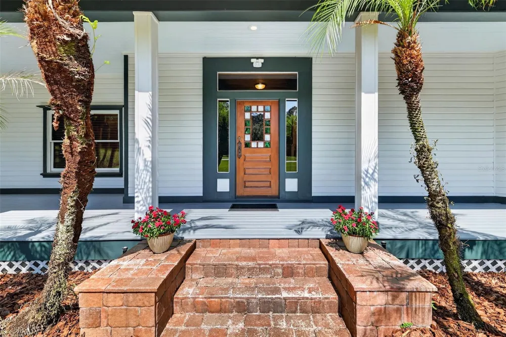 22625 LAKE SENECA ROAD Eustis, FL 32736
