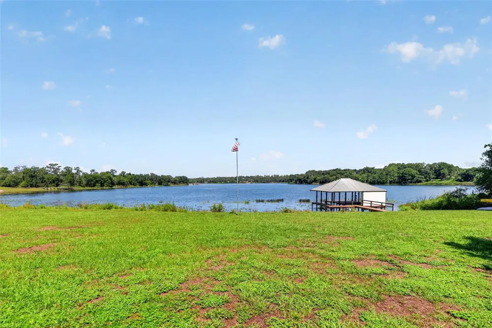 22625 LAKE SENECA ROAD Eustis, FL 32736