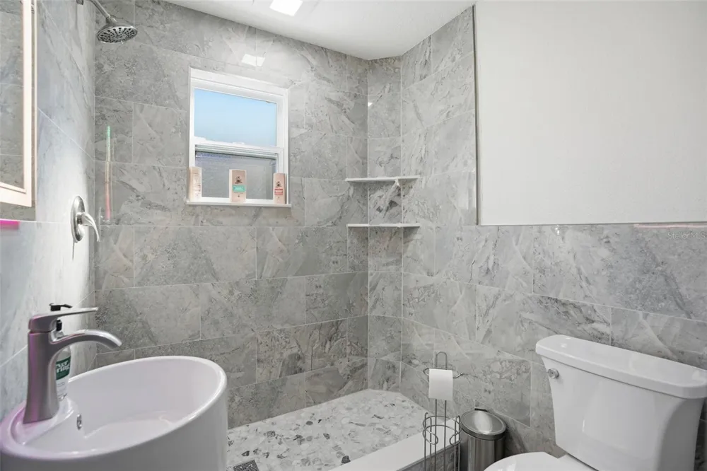 7266 TROPICAL DRIVE Weeki Wachee, FL 34607