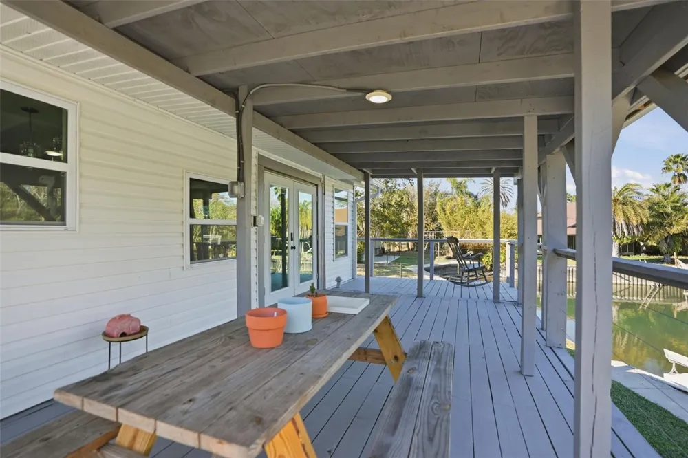 7266 TROPICAL DRIVE Weeki Wachee, FL 34607