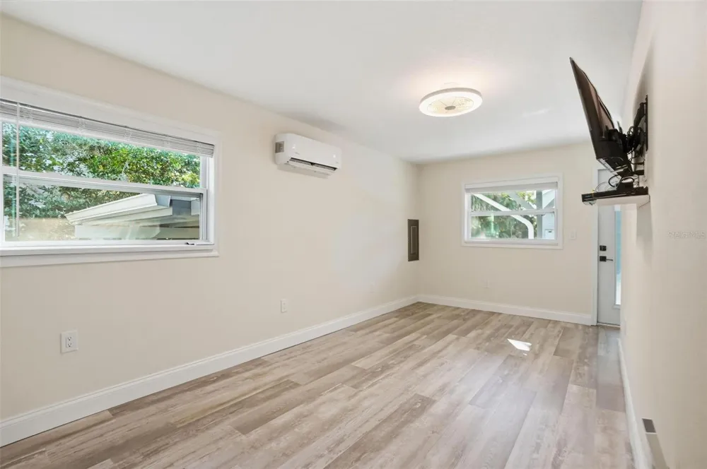 7266 TROPICAL DRIVE Weeki Wachee, FL 34607