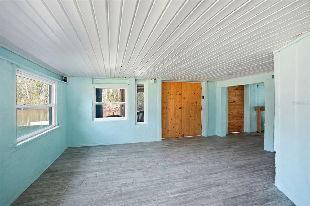 7266 TROPICAL DRIVE Weeki Wachee, FL 34607