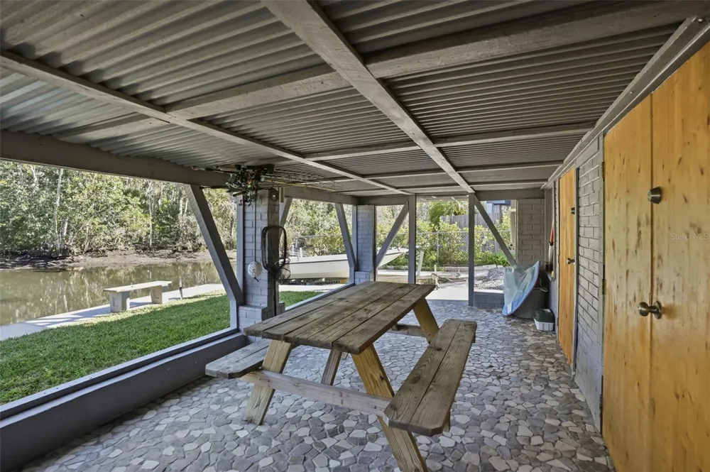 7266 TROPICAL DRIVE Weeki Wachee, FL 34607