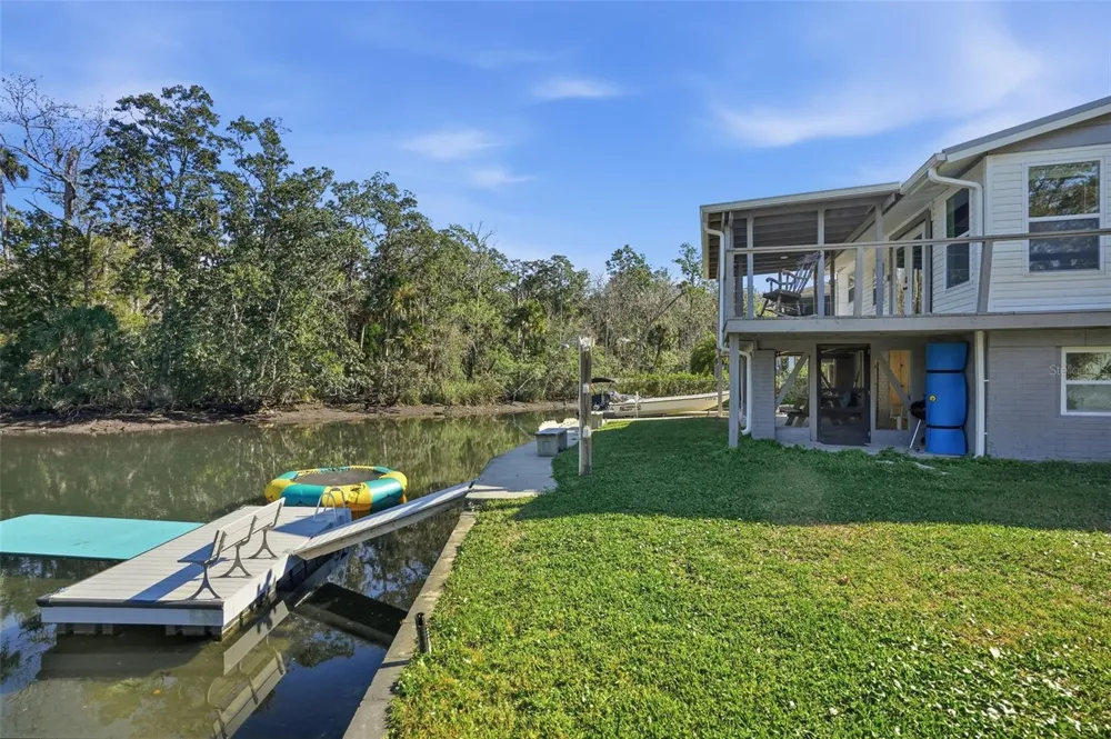 7266 TROPICAL DRIVE Weeki Wachee, FL 34607