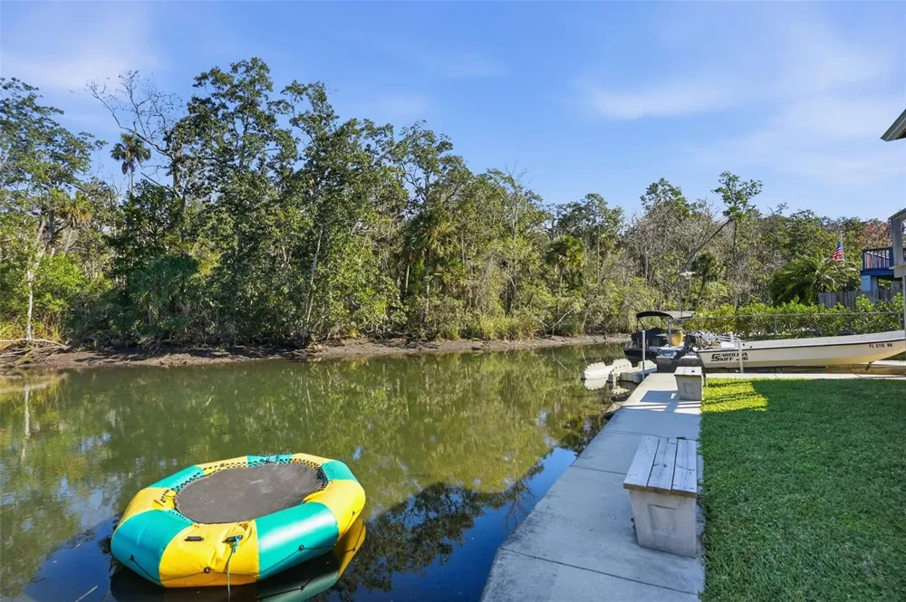 7266 TROPICAL DRIVE Weeki Wachee, FL 34607