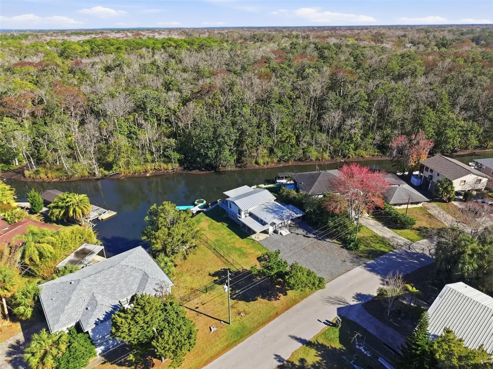 7266 TROPICAL DRIVE Weeki Wachee, FL 34607