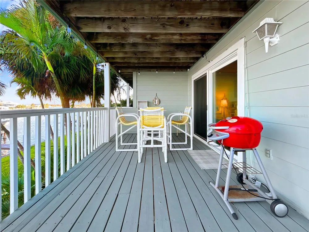 2505 BAY BOULEVARD #1 Indian Rocks Beach, FL 33785