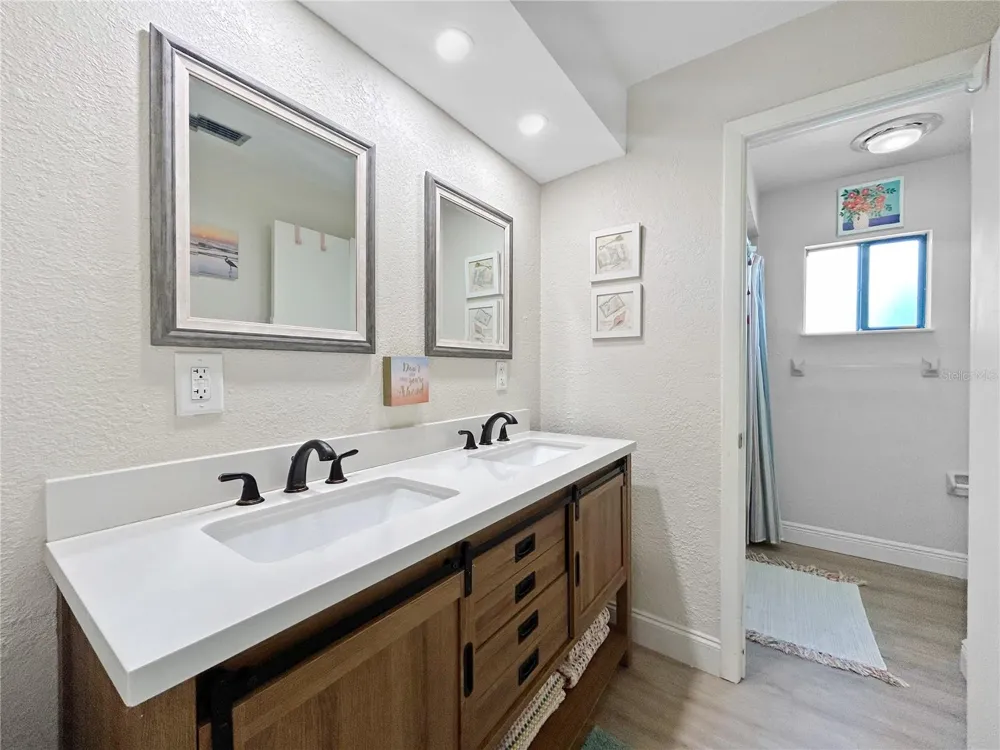 2505 BAY BOULEVARD #1 Indian Rocks Beach, FL 33785