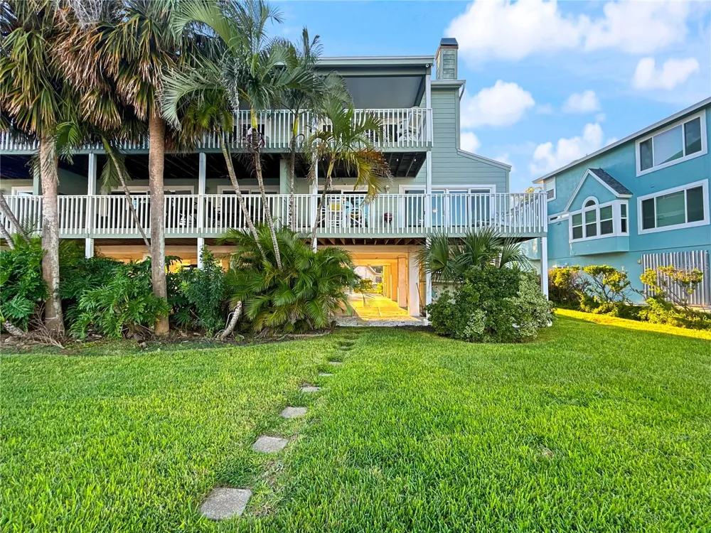 2505 BAY BOULEVARD #1 Indian Rocks Beach, FL 33785