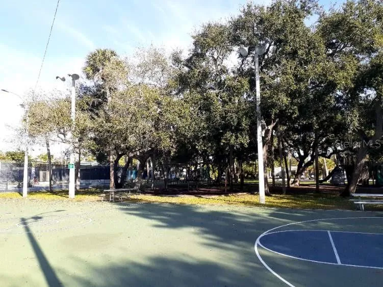 2505 BAY BOULEVARD #1 Indian Rocks Beach, FL 33785
