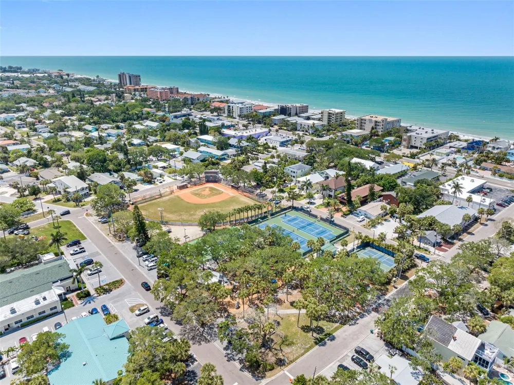 2505 BAY BOULEVARD #1 Indian Rocks Beach, FL 33785