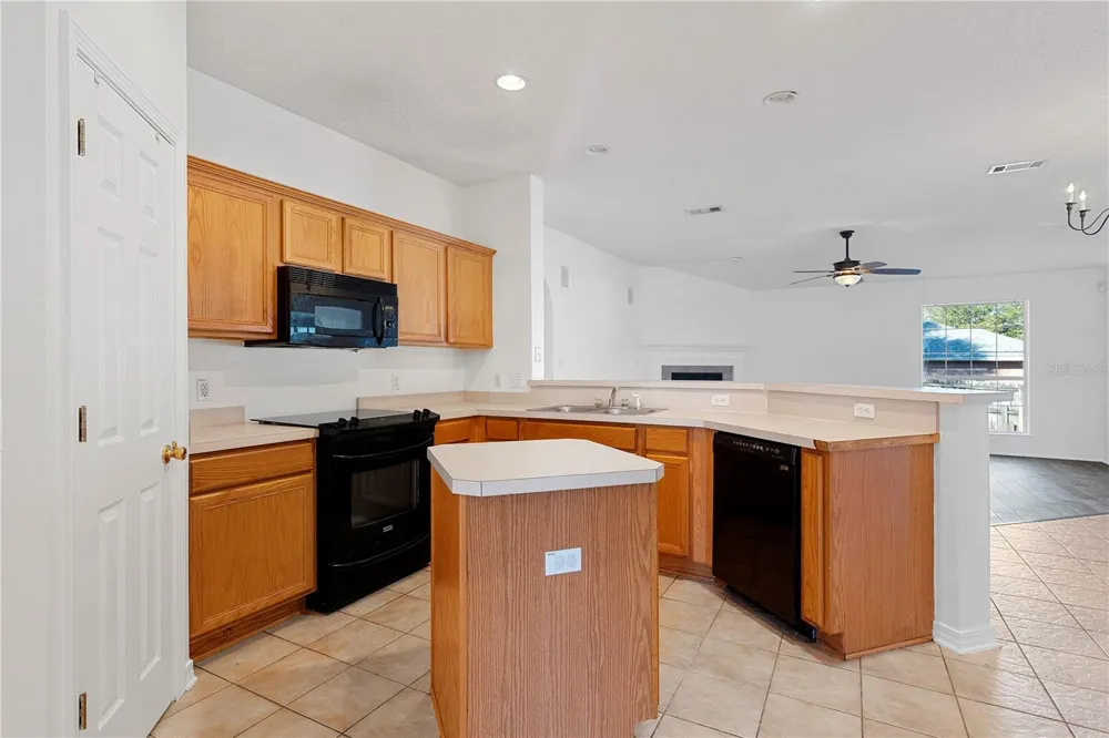 6622 HALLENDALE DRIVE Pensacola, FL 32526
