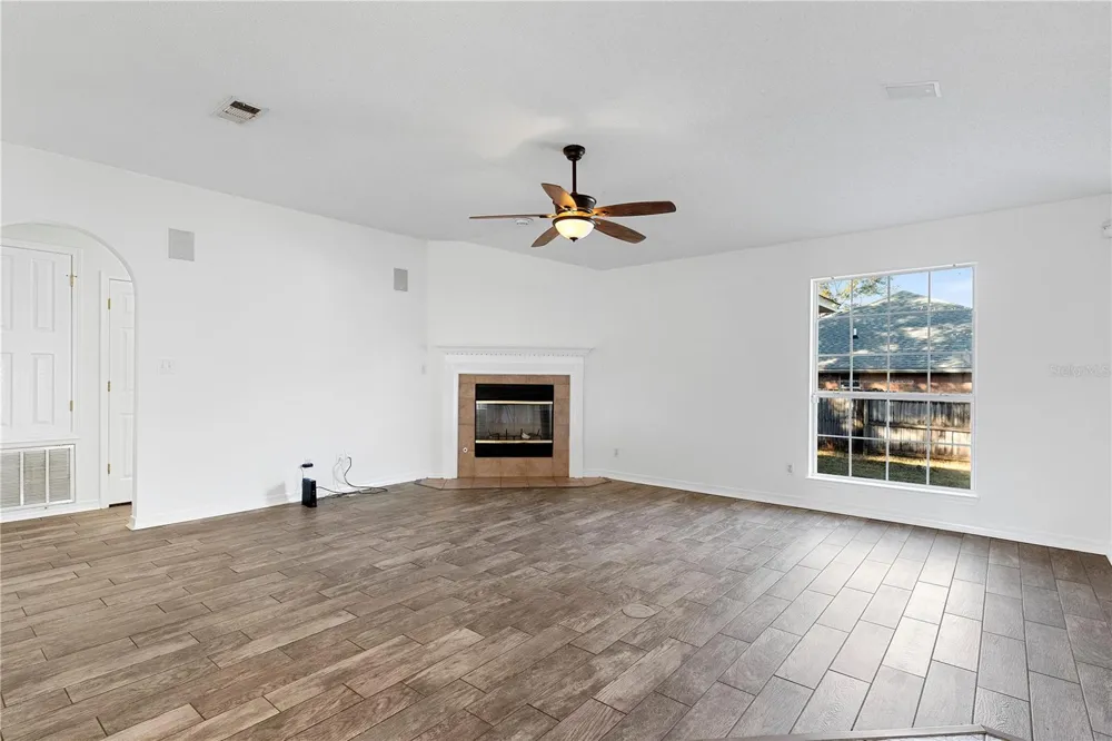 6622 HALLENDALE DRIVE Pensacola, FL 32526