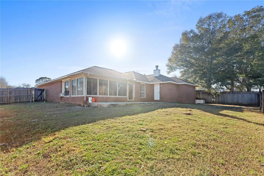 6622 HALLENDALE DRIVE Pensacola, FL 32526