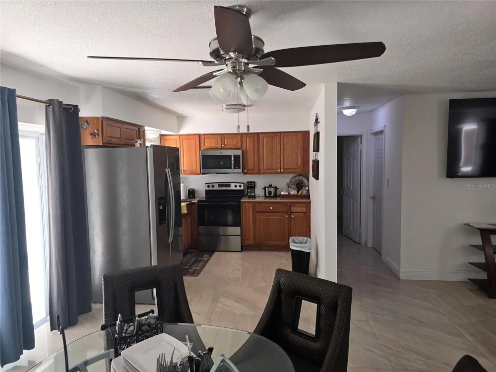 537 MELODY CIRCLE Sarasota, FL 34237