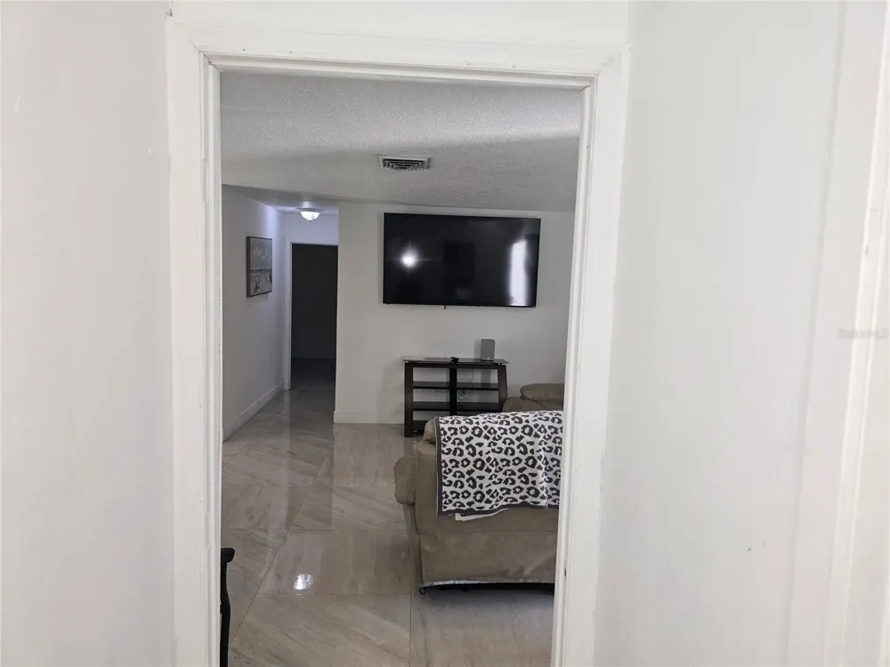 537 MELODY CIRCLE Sarasota, FL 34237