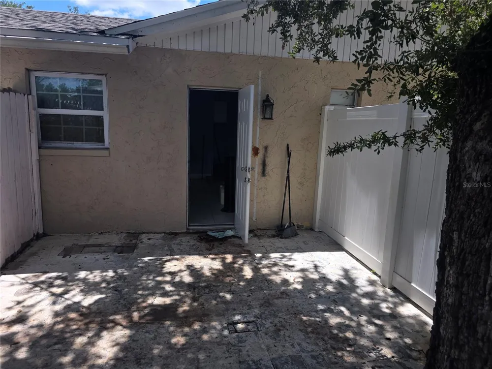 537 MELODY CIRCLE Sarasota, FL 34237