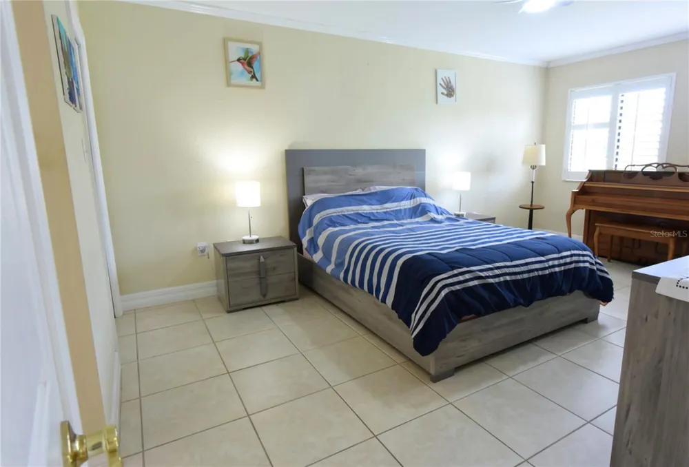 5231 LAKE VILLAGE DRIVE #27 Sarasota, FL 34235