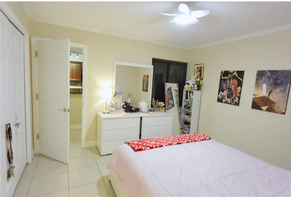 5231 LAKE VILLAGE DRIVE #27 Sarasota, FL 34235