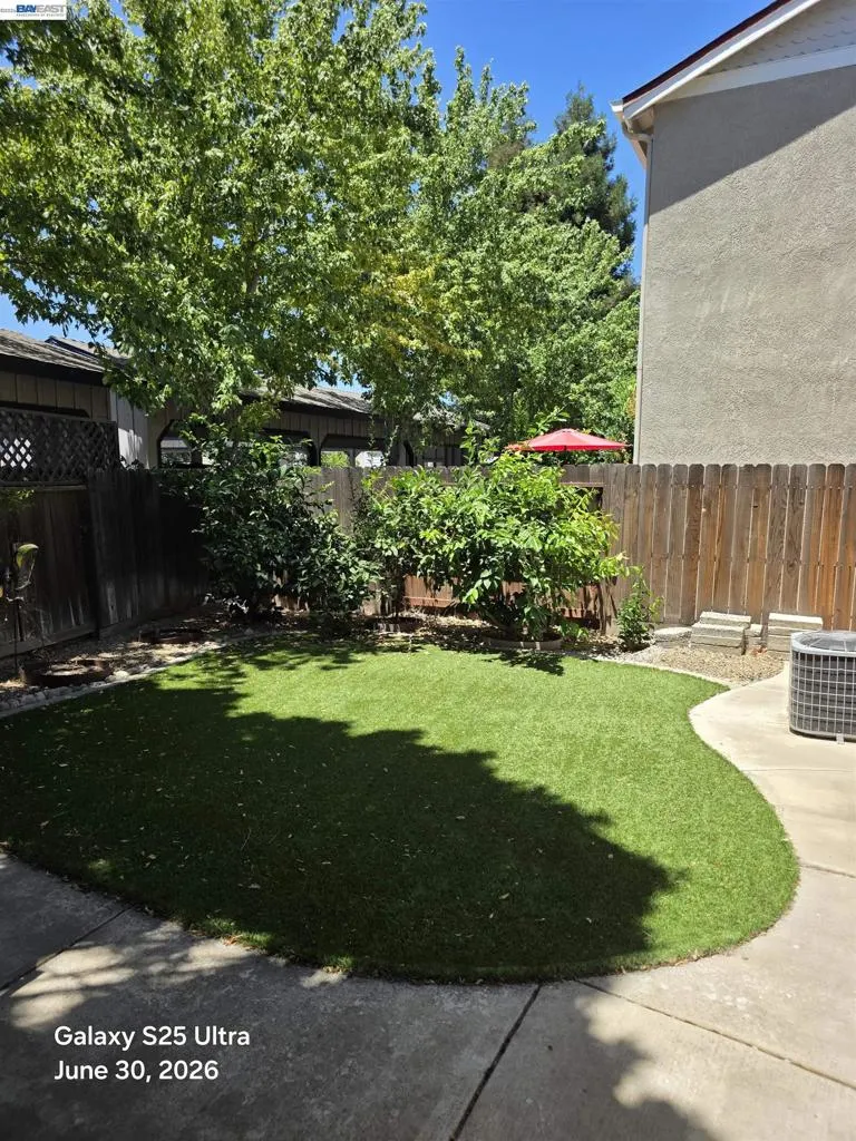 4341 Burr Court Tracy, CA 95377