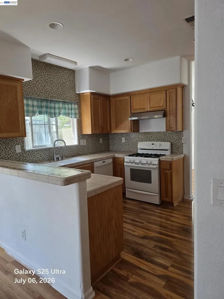 4341 Burr Court Tracy, CA 95377