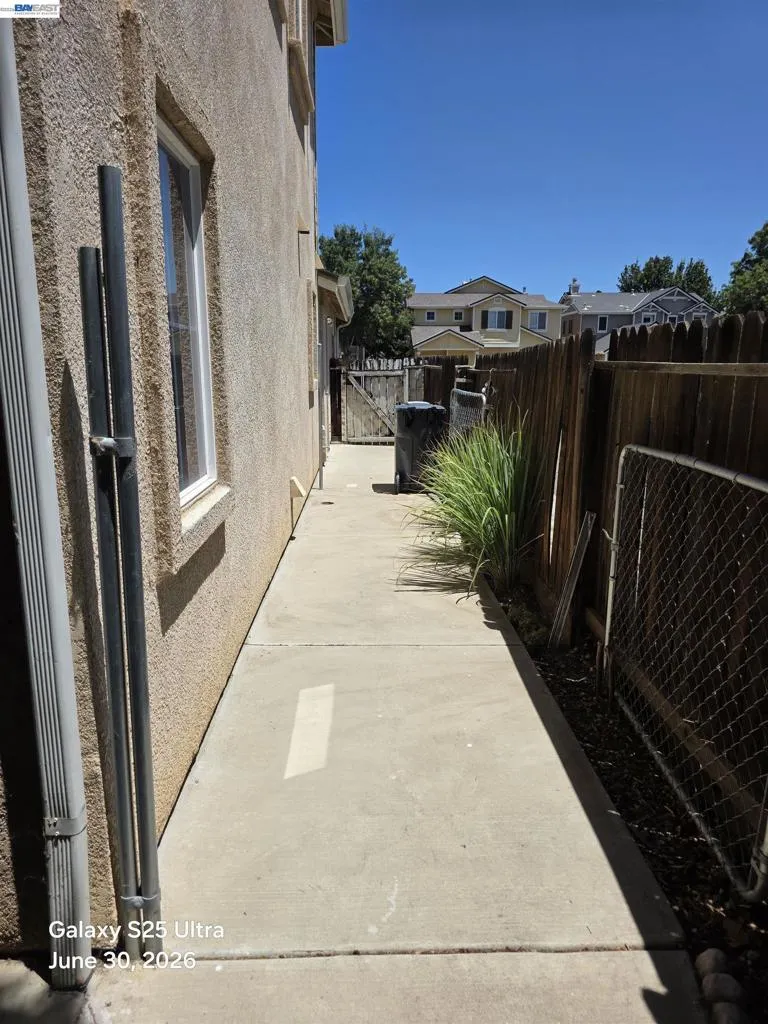 4341 Burr Court Tracy, CA 95377