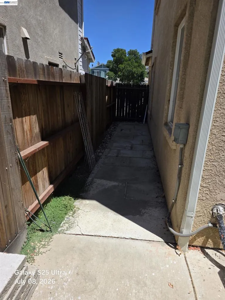 4341 Burr Court Tracy, CA 95377