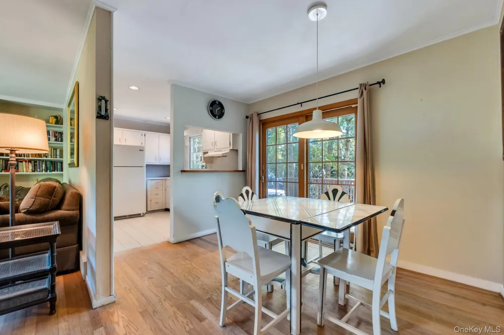 64 Cove Hollow Road East Hampton, NY 11937