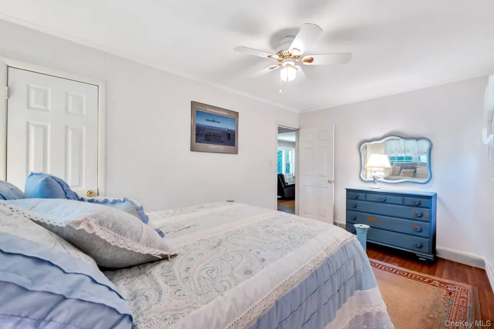 64 Cove Hollow Road East Hampton, NY 11937