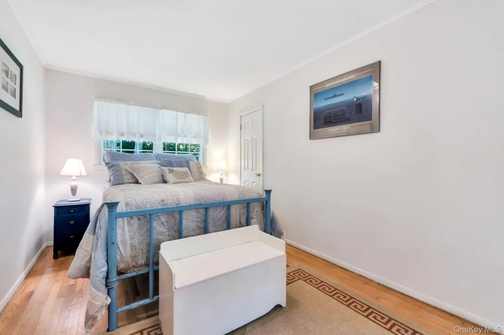 64 Cove Hollow Road East Hampton, NY 11937